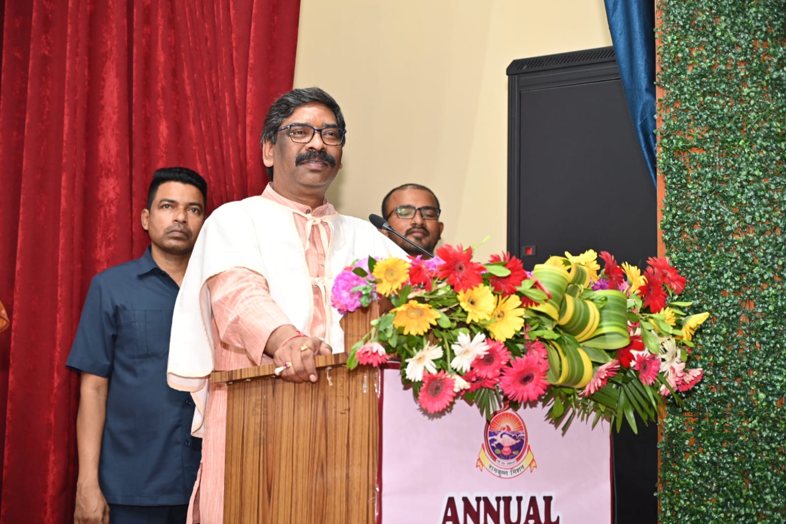 CM हेमंत सोरेन ने युवाओं को विवेकानंद के आदर्शों पर चलने के लिए किया प्रेरित, दीक्षांत समारोह में…-CM Hemant Soren inspired the youth to follow the ideals of Vivekananda, at the convocation…