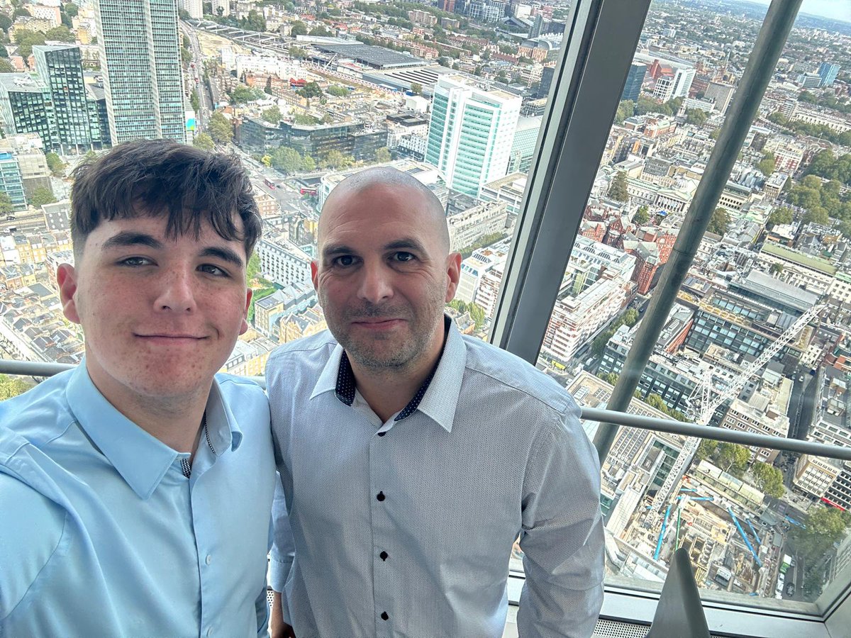 RedKeyIT's tweet image. Rare opportunity to attend the BT Tower. 
#jola #ee #RedKeyIT #bttower