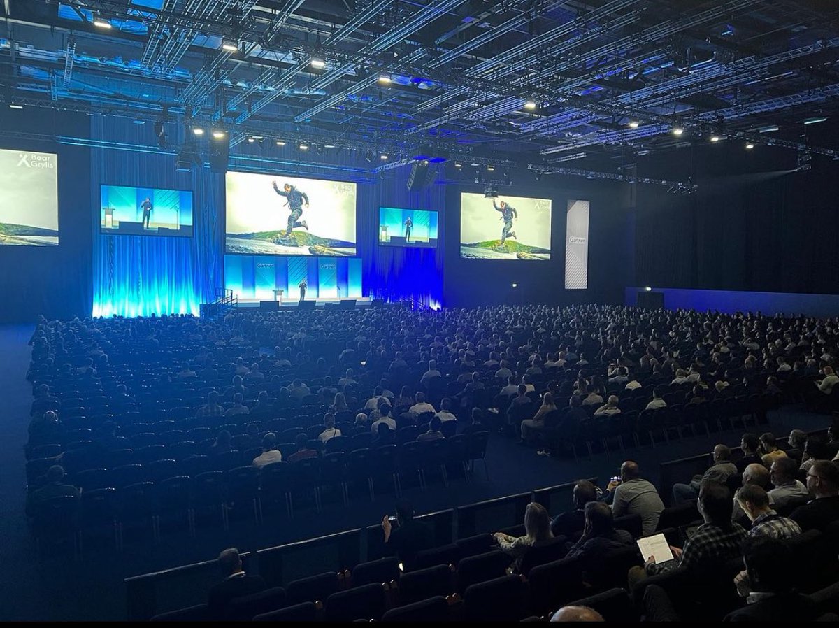 Thank you @Gartner_inc for having me deliver the keynote at your @ExCeLLondon conference today - speaking all things leadership, teamwork and thriving in storm conditions! @CSASpeakers_UK @krugercowne #leadership #motivation #nevergiveup