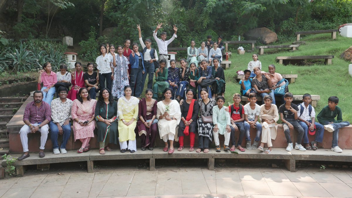 semanticClimate's tweet photo. Our founder Gitanjali Yadav @gilienv explaining concepts of #ClimateChange & #Biodiversity #loss to #Govt #School children at #GardenOf5Senses #Delhi w/ @CBNFoundation!
Hands-on #learning w/ interactive #games can also boost critical #thinking, develop #perseverance in children! https://t.co/GPXTf0oisl