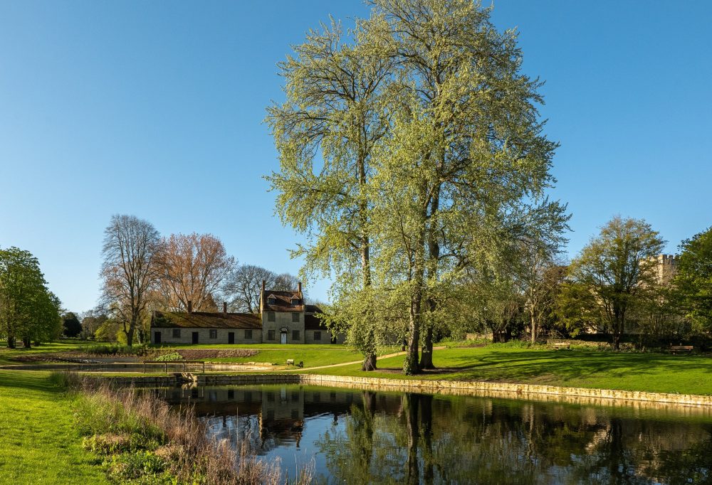 Civic Trust Awards Assessment Visits are taking place today in Milton Keynes, South East. Good luck <a href="/TheParksTrust/">The Parks Trust</a> <a href="/Arkwood/">Alejandro Pelaez</a> <a href="/OutsideStudios/">Outside Studios</a> <a href="/GroundControlGC/">Ground Control</a> <a href="/Hydreau_Eng/">Marcus</a> <a href="/HuntleyCT/">Huntley Cartwright</a> <a href="/HeritageFundUK/">The National Lottery Heritage Fund</a> Andrew Hiorns Ltd #cta2024 #architecture #Sustainability #access #inclusion