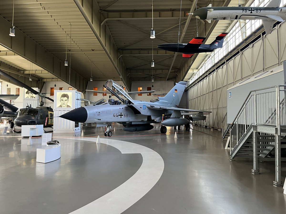 HoorayMFSean's tweet photo. Went to berlin-gatow aviation museum was a blast ! Have some pictures https://t.co/cT8FztqalN