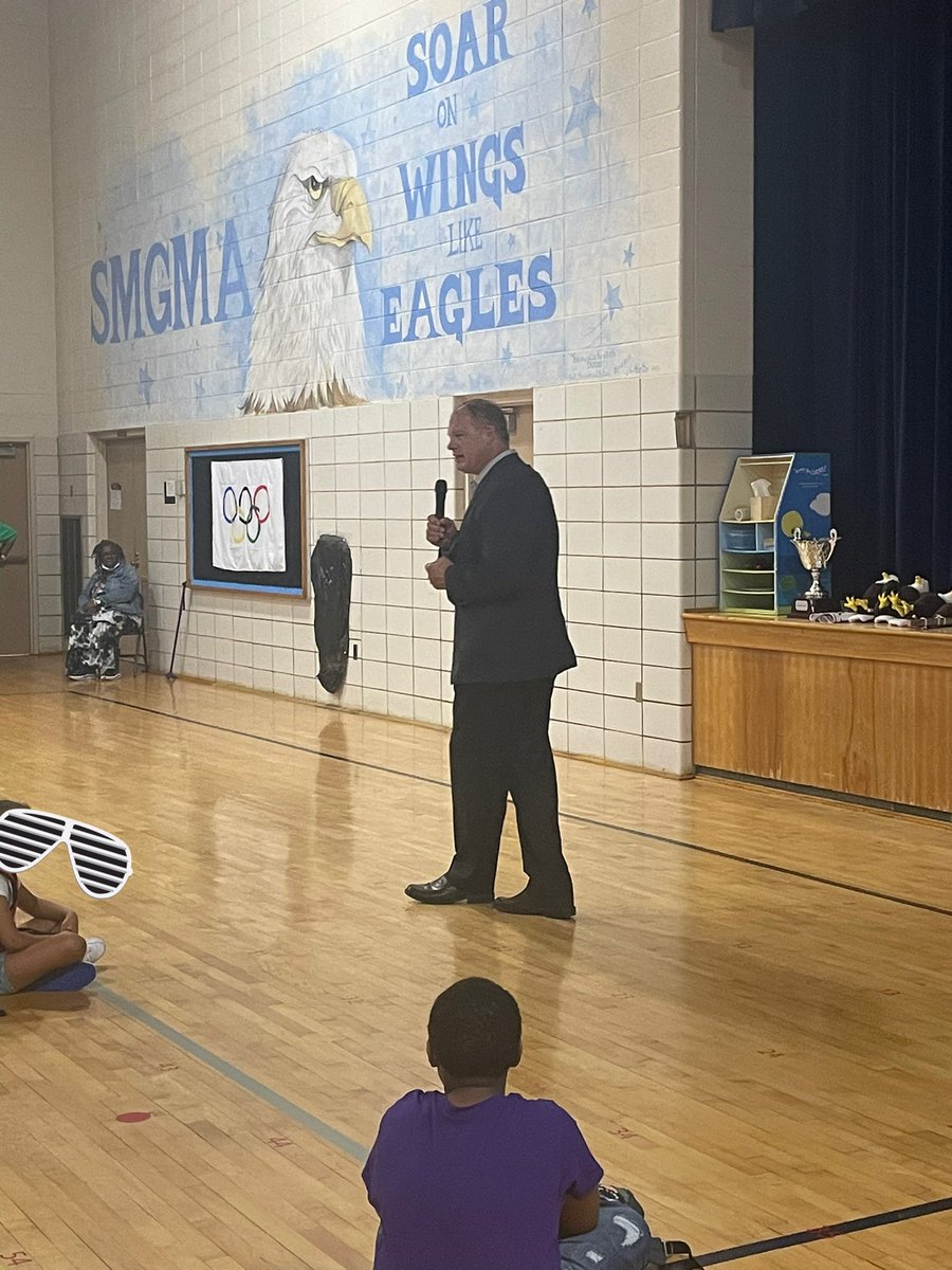 Robin Curry tweet media