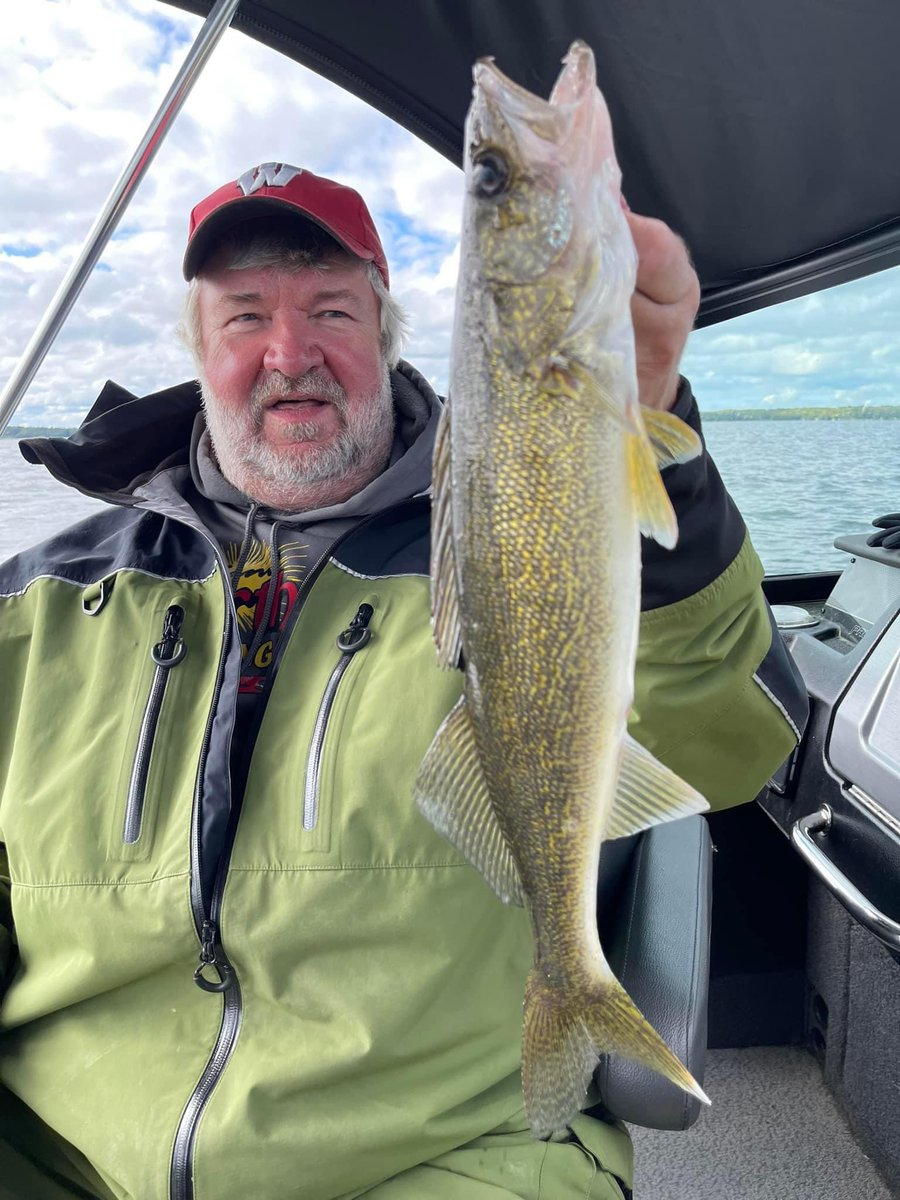 brobull's tweet photo. ***It’s Time to Wake- Up Walleye Wednesday Anglers’ #feedyourwalleye Eye-candy ( Pre- Halloween Walleye Trick &amp; Treat) Northland Fishing Tackle Thx Randy AKA Walleye Whisperer, Bro  🎣🎣🎣#BrosGuideService #onlyinmn @NorthlandTackle https://t.co/0gUAyxG8TV