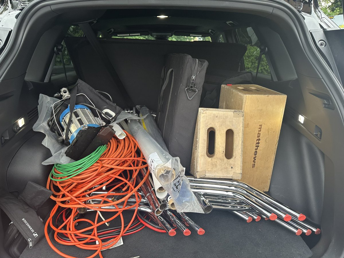 anabnormalmofo's tweet photo. Production van (my car) loaded for the weekend shoot!‼️🎬 #firstshortfilm #indiefilmmaker https://t.co/xI4lwXPRsi