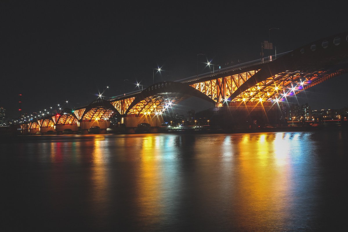worldviewisonx's tweet photo. #Seoul, #South #Korea https://t.co/lyOAVG3zTv