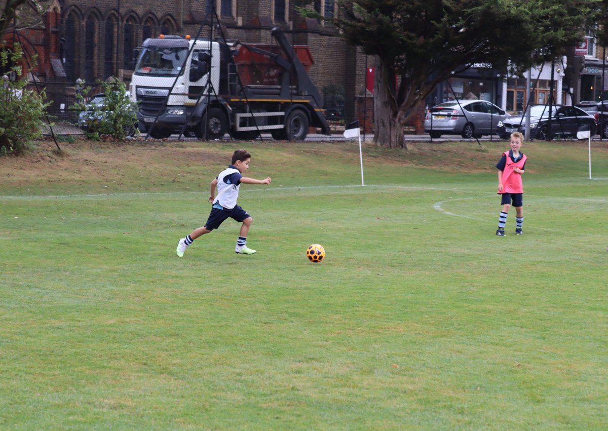 pgpschoollondon's tweet image. Year 3 played @FintonHouseSch at #football recently. PGP won 1 match and Finton House won the other 3. The children thoroughly enjoyed their first #fixture. Well done to everyone and TY #Finton House for hosting.
@isaschools @iapsuk @ISC_schools @FamiliesSWLon @School_HouseM