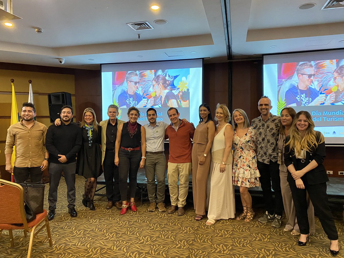 SecTurismoAnt's tweet image. #DíaMundialDelTurismo ✨
•
Nos reunimos con las instituciones aliadas del sector en conmemoración del Día Internacional del Turismo ☀️, donde pudimos conversar y compartir algunas experiencias de valor en la industria ✅.