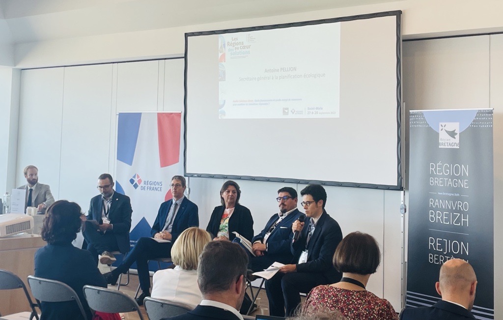 En direct du 19e #congrès des Régions de France à #saintmalo . L’occasion de retrouver nos clients, partenaires et amis pour évoquer des sujets comme le « new deal » en faveur du ferroviaire &amp; des mobilités durables &amp; la planification écologique
 #territoires #ancrageterritorial