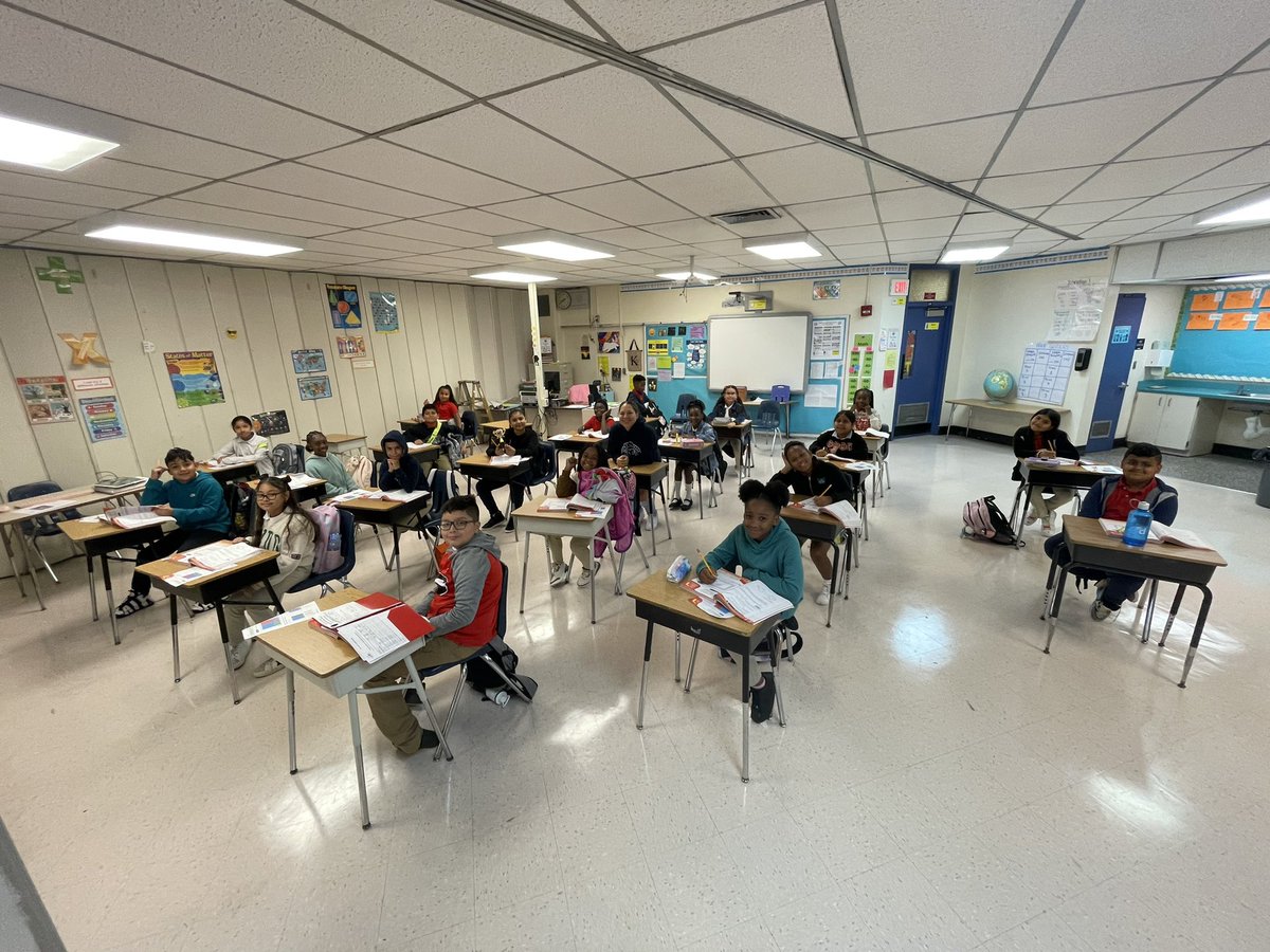 KelseyLPharrES's tweet photo. Congratulations to Ms. Katzfeyβs homeroom for being our first I-Ready Champions schoolwide! π π #FullSTEAMahead #KLProcks #YourBestChoiceMDCPS @suptDotres @mdcpscommunity @miamischools @drdbmindingall @mdcpscentral @CurriculumAssoc https://t.co/ytEoZMFf0T
