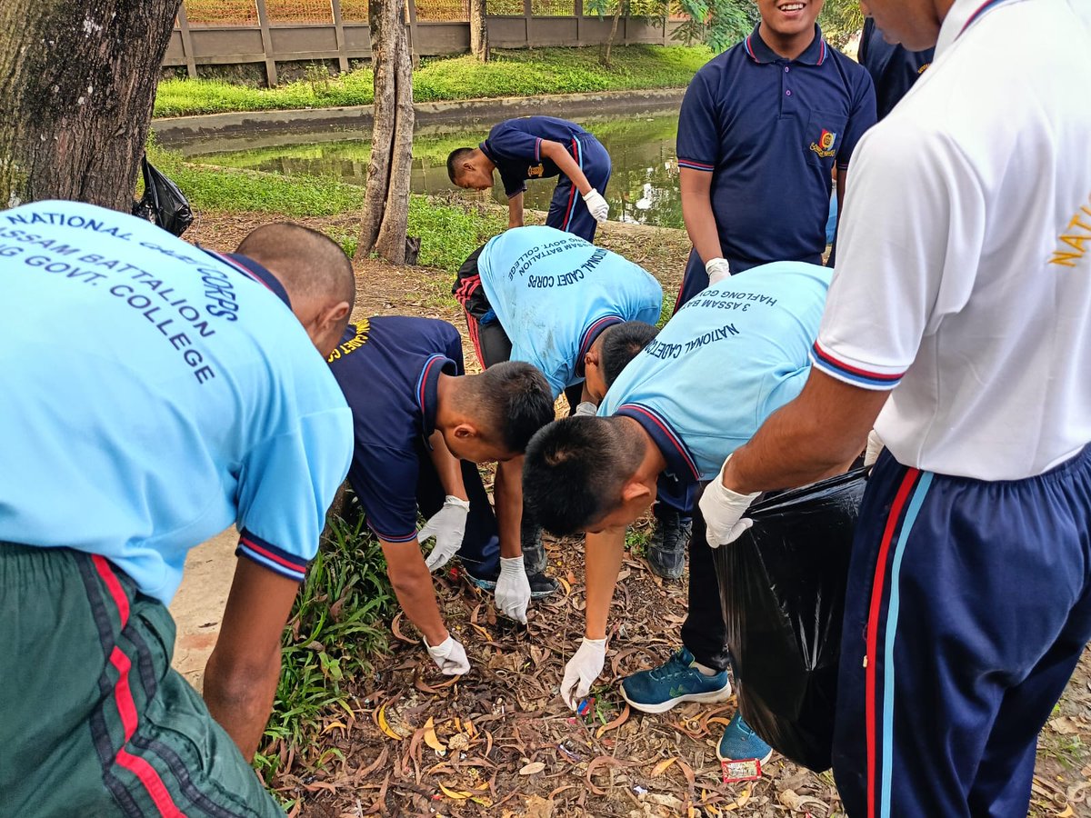 nccner's tweet photo. On the occasion of World Tourism Day, Cdts of Haflong Govt College of 3 & 62(G) Assam Bn NCC Silchar did plogging around Haflong lake on 27 Sep with the sp of Municipal Bd #puneetsagar @HQ_DG_NCC @prodefgau @proshillong https://t.co/qrQG9Avoa7