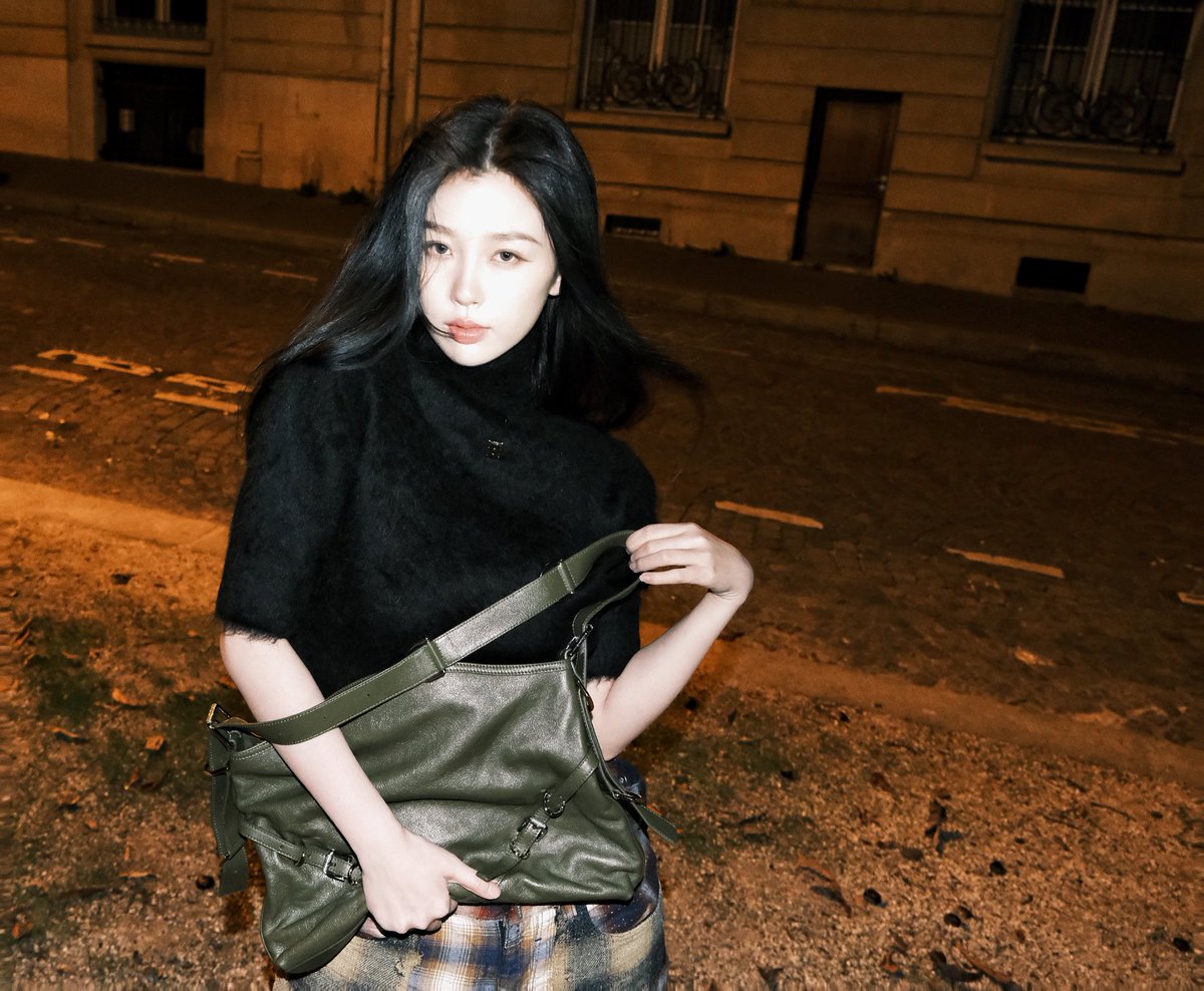 Echo__16's tweet photo. Cool girl
#estheryu16 https://t.co/Vapuzsvp2d