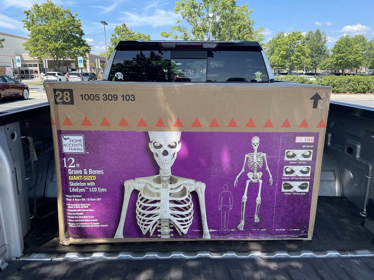 abridges79's tweet photo. Purchase a raffle ticket today to provide funds for meals at Bethel Men’s shelter for $10 for your chance to win this 12’ Skeleton. 

Interested? Please send $10 per ticket via Venmo to Al-Bridges and include your Name, Email, and Phone Number. Drawing will be held on 9/30/23 https://t.co/02lMQkkHt8