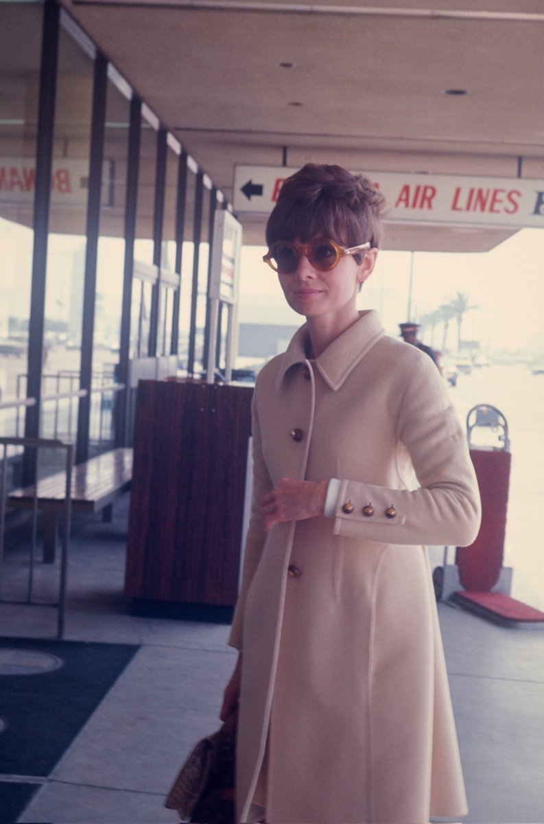 SoAudreyHepburn's tweet photo. Audrey Hepburn photographed by Art Zelin at the Los Angeles International Airport in Los Angeles, 1968 https://t.co/oplT0X3tua