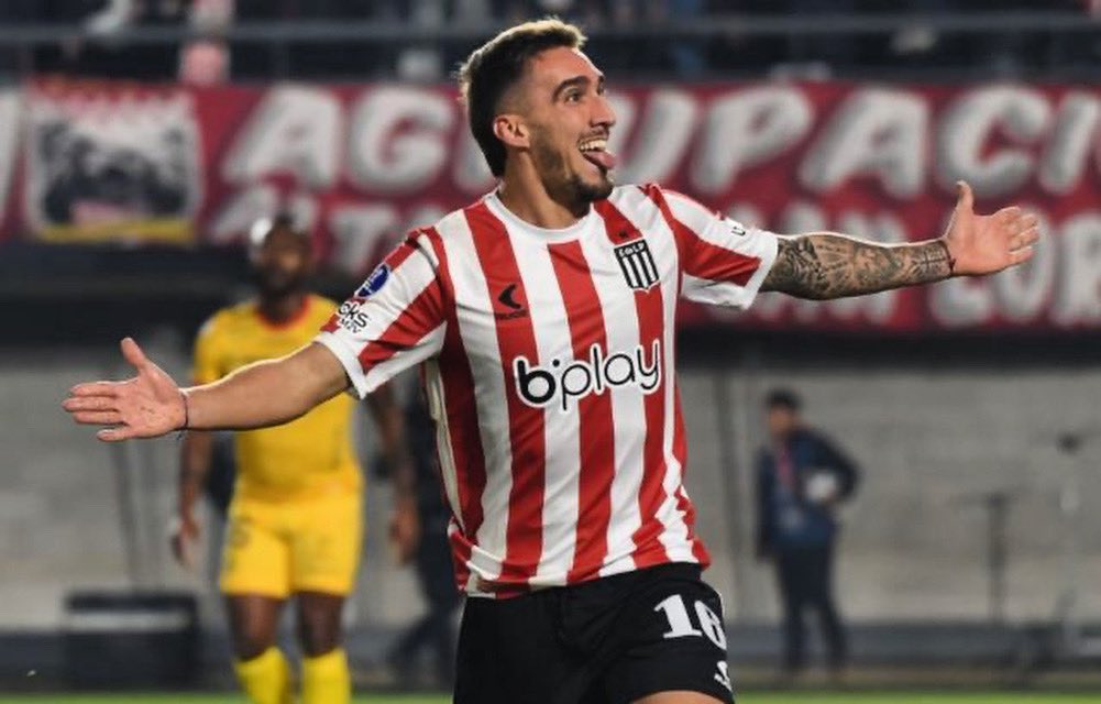PasesUruguay's tweet photo. Mauro Méndez fue reservado por Bielsa. El delantero lleva 10 goles en 37 PJ esta temporada para Estudiantes. https://t.co/hVEcGBjRvE