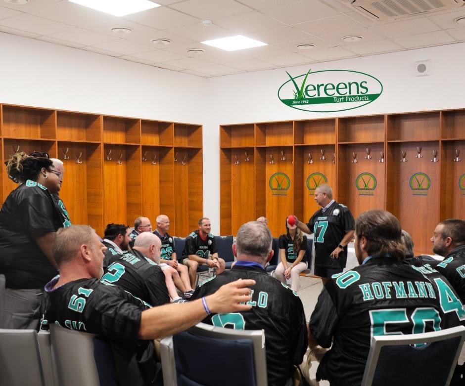 VereensTurf's tweet photo. We've huddled up, strategized our game plan, and now it's time to execute our plays flawlessly! ๐
Join Team Vereens to save on your turf budget this EOP season! ๐
Let's score big and make every yard count! ๐
#TeamVereens #TurfTouchdowns #PrimeraStrong ๐ https://t.co/BjoNUvJDNe