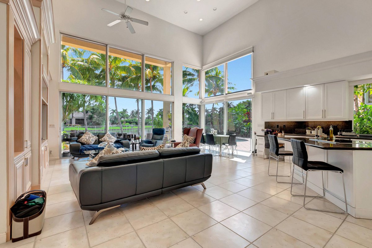 LuxxPartners's tweet photo. NEW LISTING! | 6570 NW 39th TER, Boca Raton, FL 33496 | 4 BR | 4 BA | 3,622 Sq. Ft. | Bay Creek at Woodfield Country Club | Priced at $2,175,000!

#luxurypartnersrealty #newlisting #milliondollarlisting #bocaraton #luxury #views #woodfieldcountryclub https://t.co/qnBL3iM1YY