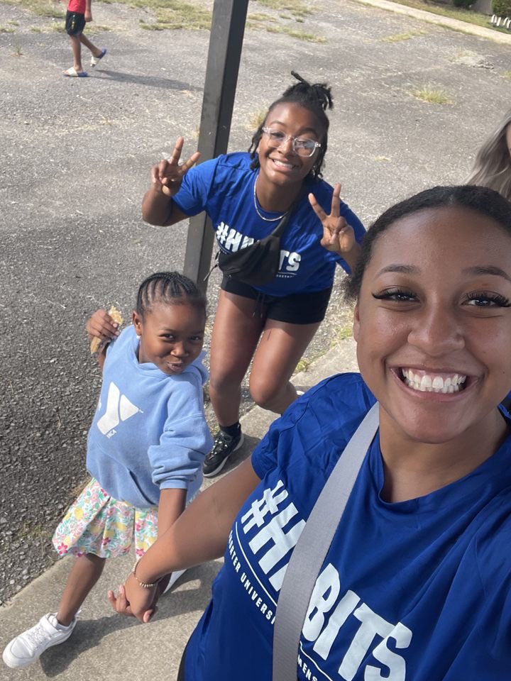 Yesterday was fun😁! We spent time volunteering with the youth at two different locations. 💙 Our Ladies were paired with children at Restoration Rome to assist with homework and outdoor activities. #HABITS🔵⚫️🦅