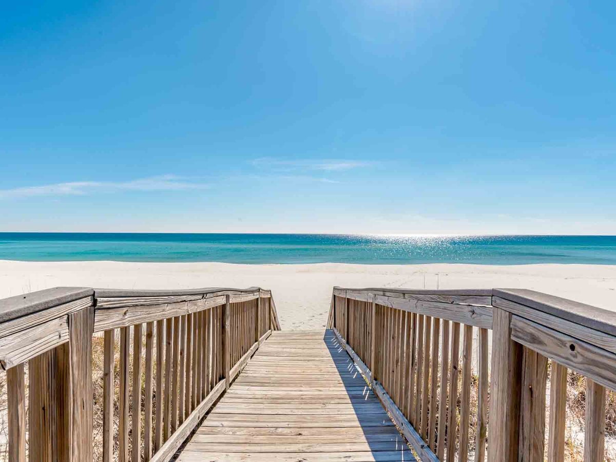 As far as the eye can SEA… 🩵💙🌊

#gulfshoresal #gulfshoresalabama #alabamabeaches #smalltownbigbeach #foleyal #rving #gorving #blueheronescaperv #escapetothebeach #parkit #roamfree #beautifuldestinations #wanderers #hikingtherapy #waterview #waterscape #cloud  #beachplease