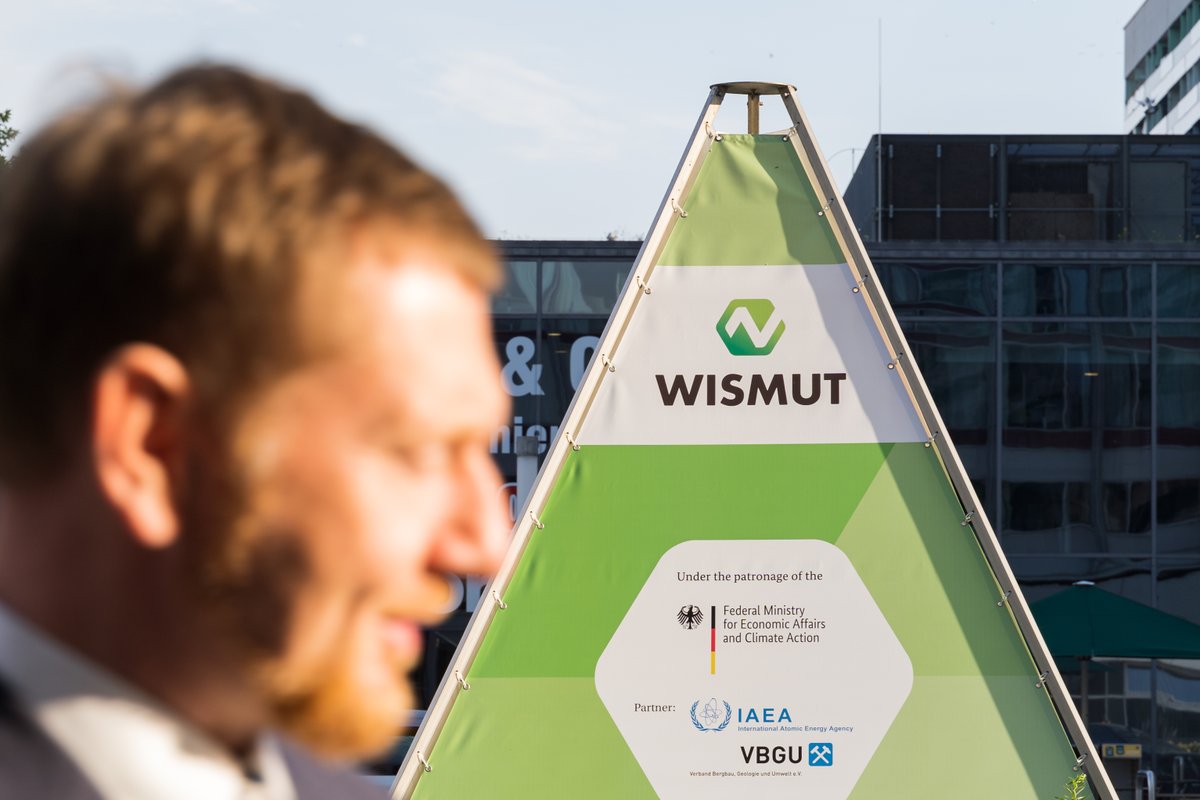 MPKretschmer's tweet image. #Sachsen ist Bergbauland &amp;amp; wir wollen diese Tradition in den nächsten Jahrzehnten fortsetzen. Wir können hier #Rohstoffe für Digitalisierung, Energiewende &amp;amp; klimafreundliche Technologien gewinnen. Um wirtschaftl. Abhängigkeiten abzubauen, braucht es #Bergbau im eigenen Land. (SK)