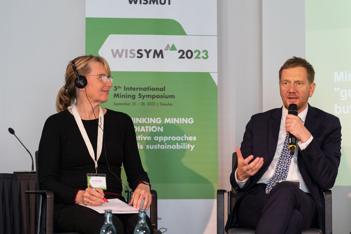 MPKretschmer's tweet image. #Sachsen ist Bergbauland &amp;amp; wir wollen diese Tradition in den nächsten Jahrzehnten fortsetzen. Wir können hier #Rohstoffe für Digitalisierung, Energiewende &amp;amp; klimafreundliche Technologien gewinnen. Um wirtschaftl. Abhängigkeiten abzubauen, braucht es #Bergbau im eigenen Land. (SK)