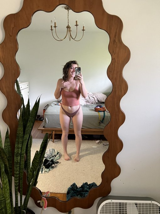 Pajamas https://t.co/ydFqvH9k5k<a href="/tag/barbiethemovie"class="tags"><span>#barbiethemovie</span></a>