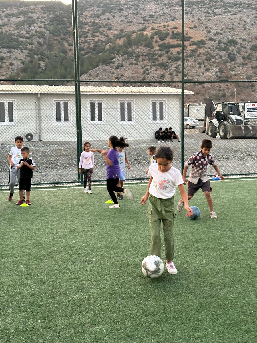 AlaskozEray's tweet photo. Kurslarımız tüm hızıyla devam ediyor...
İslahiye Gençlik ve Spor İlçe Müdürlüğü🏐⚽🎾🥋
@OA_BAK
@muhittinozby @demirlevent1 @mer73093911 @emincannn @GSB_Gaziantep @GSB_islahiyeGM https://t.co/3JEGslAIBJ