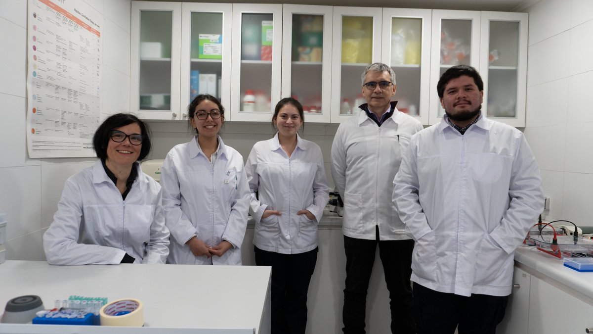 AQUASocial's tweet photo. 🌊🐟 Innocon desarrolla vacunas orales para prevenir SRS en peces de forma eficiente y sustentable ➡️👉 https://t.co/aAGLxkc8G2 https://t.co/8RgQwQHUk5