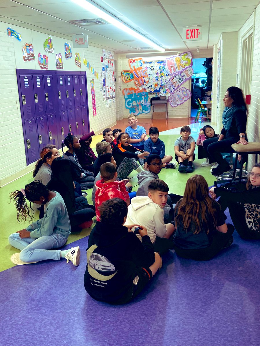 donato_piselli's tweet image. Morning Meeting today was fantastic! Kids building the tallest tower in one room, quick homeroom meeting in another, and another homeroom getting a morning workout in the gym. Thanks to our PHS Staff for your commitment and enthusiasm to Morning Meeting. #MorningMeeting