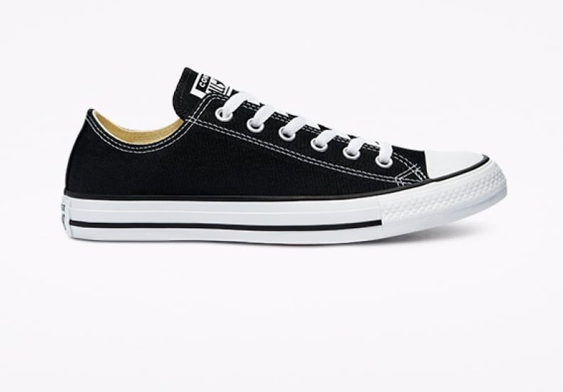 Sifisov1's tweet photo. How much was your first pair and what color was it? https://t.co/sVuRnOMuI7