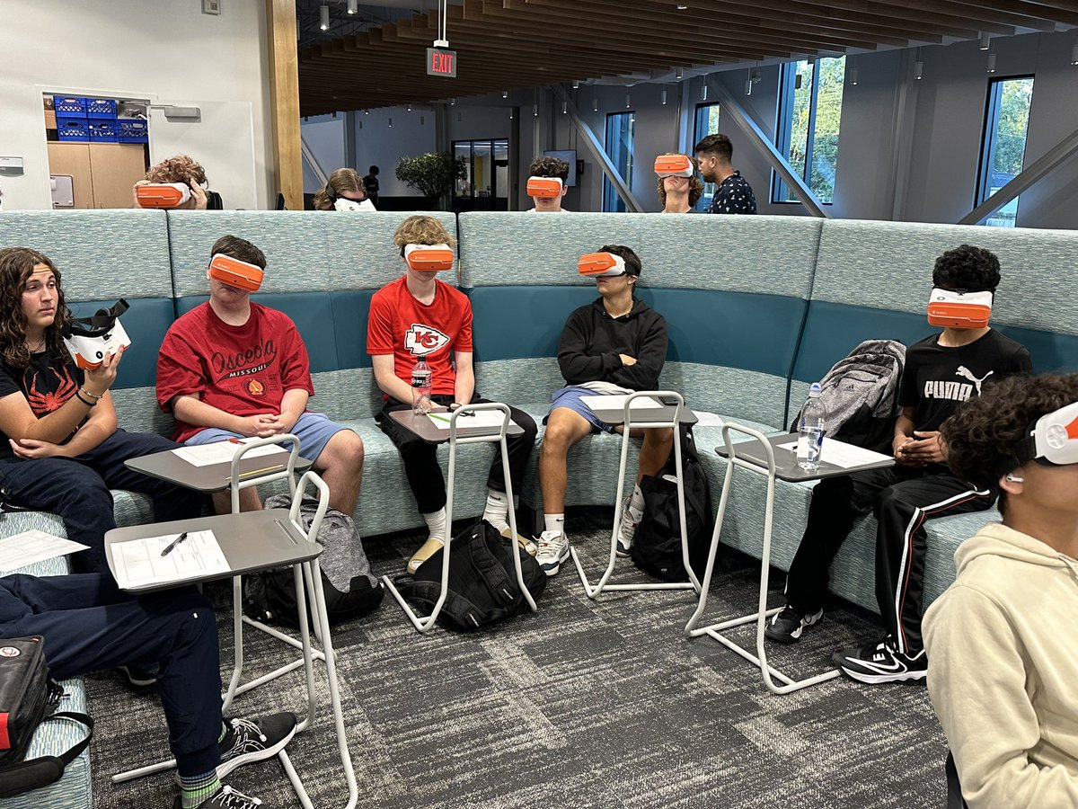 LSHS Library tweet media