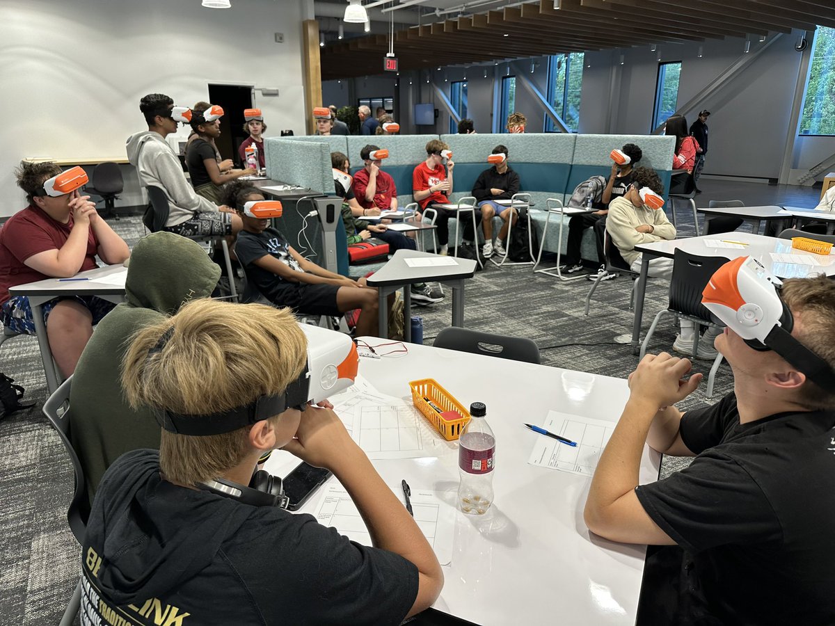 LSHS Library tweet media