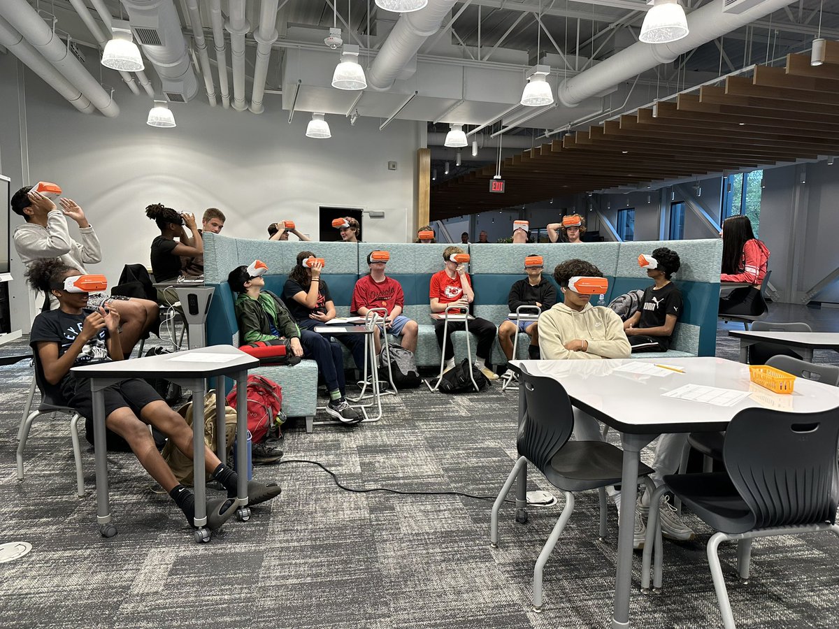 LSHS Library tweet media