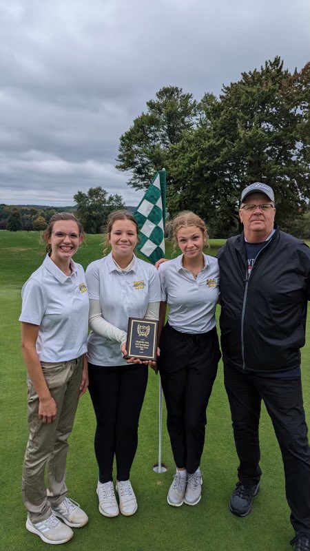 BobGreenburg's tweet photo. HISTORY:
Yesterday, for the first time in school history, Wilmington fielded a girls golf team and they placed 2nd at the Meadville Invite! 
(L/R) Alexandria Settle (92), Lindsey Hoover (80) and Kaitlyn Hoover (80) with Coach Terry Hoover. https://t.co/Ge9ZnyZ9Fu