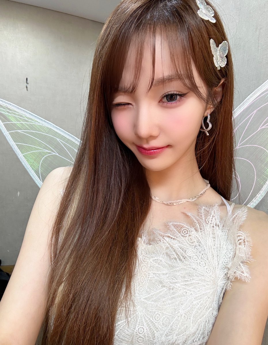 WOOAH_HM's tweet photo. [📷]
나는야 요정🧚

#wooah #우아 #NANA #나나
#쇼챔피언 https://t.co/4CKT7eY3AN