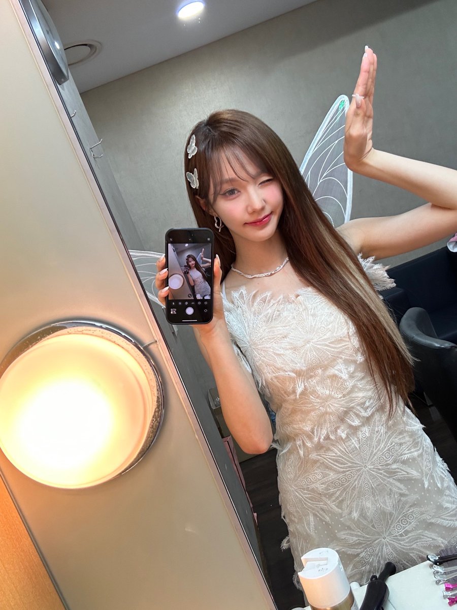 WOOAH_HM's tweet photo. [📷]
나는야 요정🧚

#wooah #우아 #NANA #나나
#쇼챔피언 https://t.co/4CKT7eY3AN