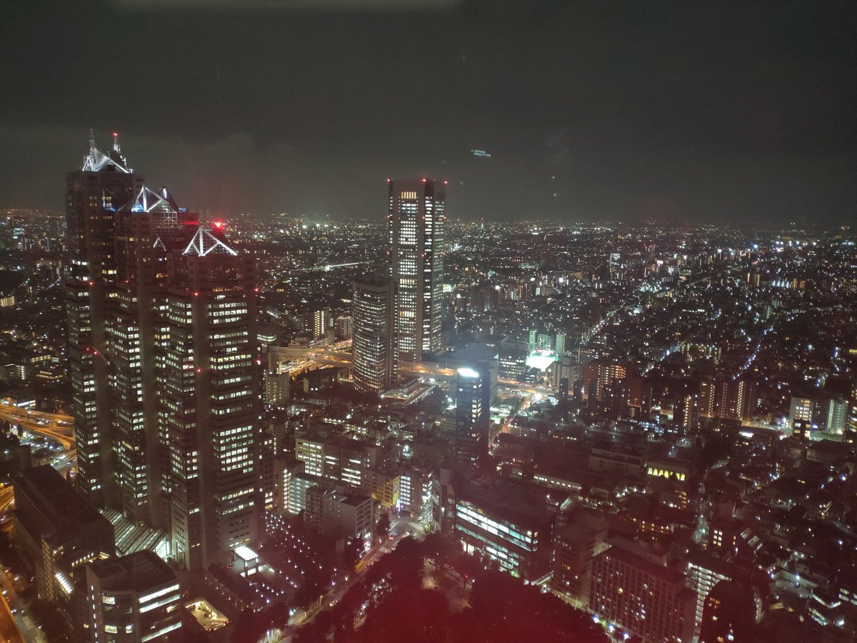 Gauss_Official's tweet photo. Tokyo at day vs Tokyo at night https://t.co/IZv4f787DG