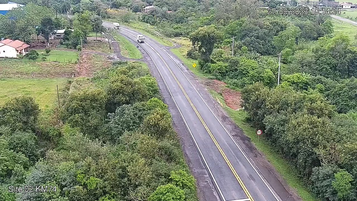 rotadesm's tweet photo. 👍Usar o cinto de segurança reduz em até 70% o risco de mortes e lesões graves em acidentes de trânsito. Não deixe de usá-lo. Ele salva vidas! Viaje com #segurança!
Trânsito tranquilo no km 74 da #RSC287, trecho de Venâncio Aires. https://t.co/jvWXl8hUYM