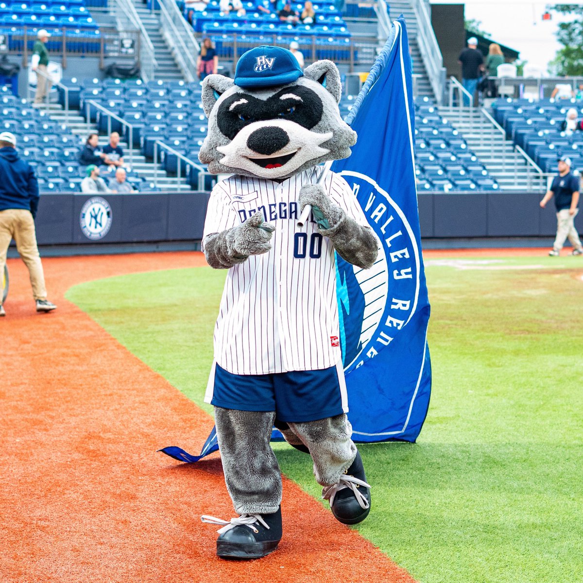 Happy World Rabies Day from your favorite Raccoon 😁