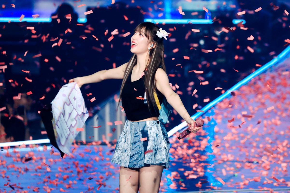 RBsumin's tweet photo. 230924

첫 콘서트 축하해 사랑해 행복하자 ♡

#STAYC #Sumin #스테이씨 #수민 
@STAYC_official https://t.co/5ElW78NVzN