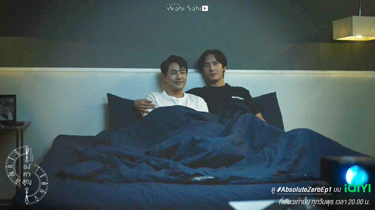 iQIYI_Thailand's tweet photo. เมื่อคืนยังดูหนังด้วยกันอยู่เลย วันนี้เกิดอะไรขึ้น ในวันครบรอบ 😭
#AbsoluteZeroEp1

💚ดู “องศาสูญ AbsoluteZero Series”บน #iQIYI ที่เดียวเท่านั้น
🧭https://t.co/UNeVdK8eZR

#AbsoluteZeroSeries
#studiowabisabi https://t.co/PkTfHd57CW