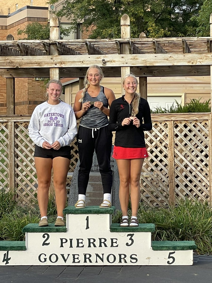 Reagan worked hard for her 3rd place finish at ESD. Congrats on a great tourney.