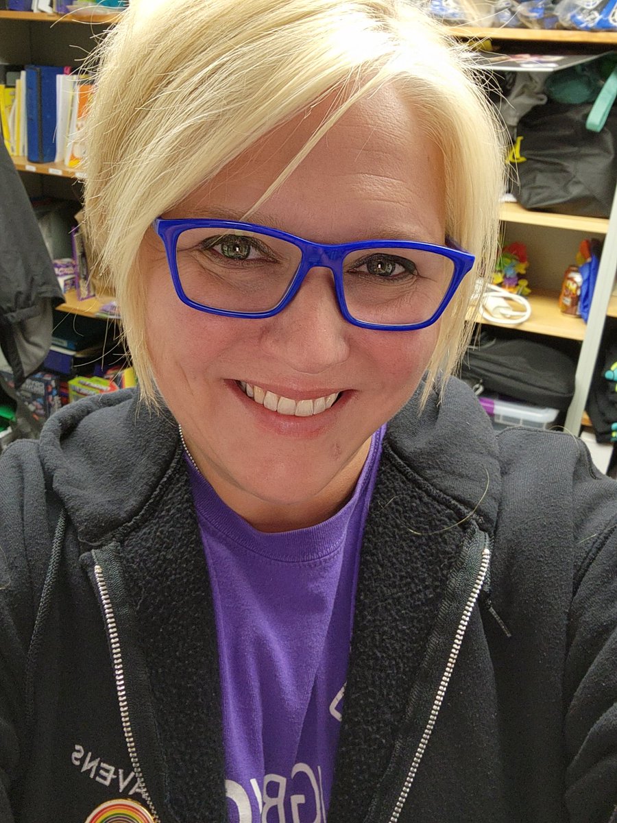 LeeAnnNapiorkow's tweet image. Wearing purple to remember Rowan and to encourage others to commit player safety and welfare. #HitStopSit #ConcussionAwarenessWeek #RowansLawDay