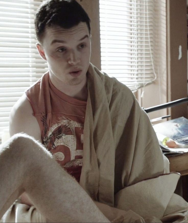 wordGallavich's tweet photo. "Aí, amar um personagem é sobre entender que ele também erra"

Mentira, pois Mickey Milkovich nunca cometeu nenhum erro, tudo que ele fez foi pensando no melhor, eu não preciso aceitar os erros dele, pois ele nunca errou https://t.co/avGeIfQ4iH