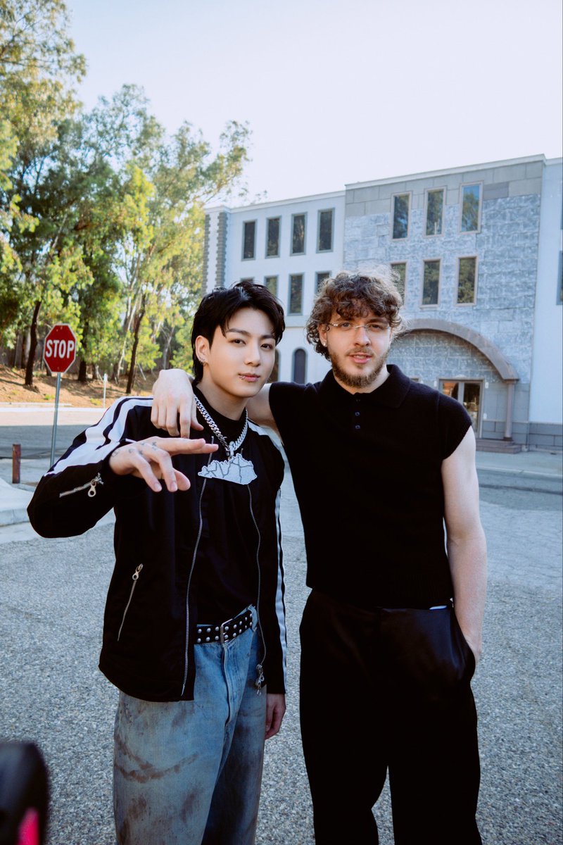 harlowsarchive's tweet photo. Jack Harlow and Jungkook on set for the 3D mv https://t.co/WYV7hkHmSy