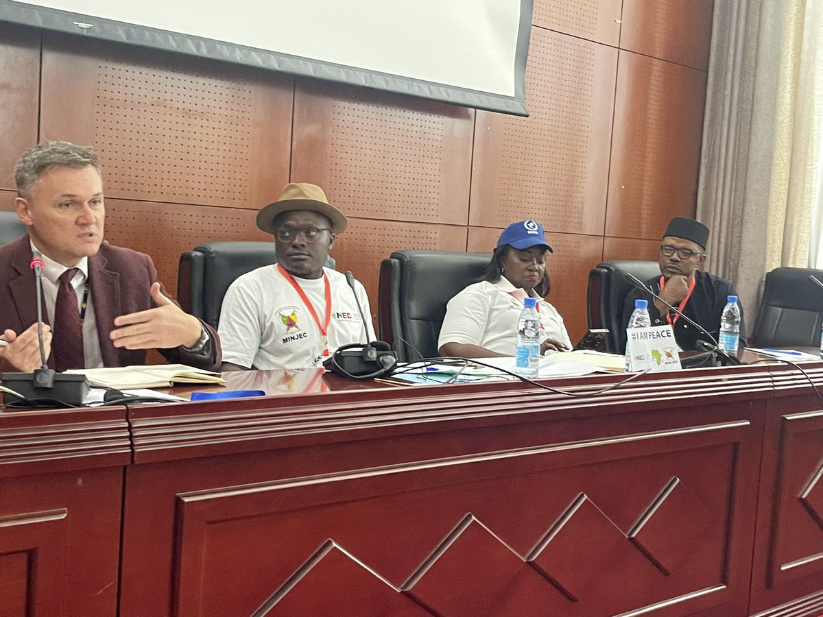 mddtcameroon's tweet photo. “Engaging Youth Leaders in Innovative Advocacy” . It’s time to create safe spaces for impacting advocacy. Thank you @CanadaCameroon  @CanadaCameroun @NewSETA @stelyann for discussing contemporary strategies. #Iampeace #Findpeace https://t.co/F8wqiuXXXE