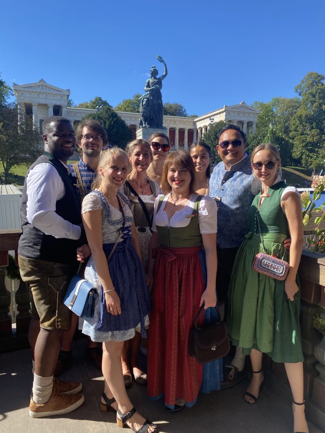 Happy National Women's Health and Fitness Day! We decided to put our unique spin on this special day by boosting our physical strength with some Maß-Krug lifting and embracing the sunshine to nurture our well-being.