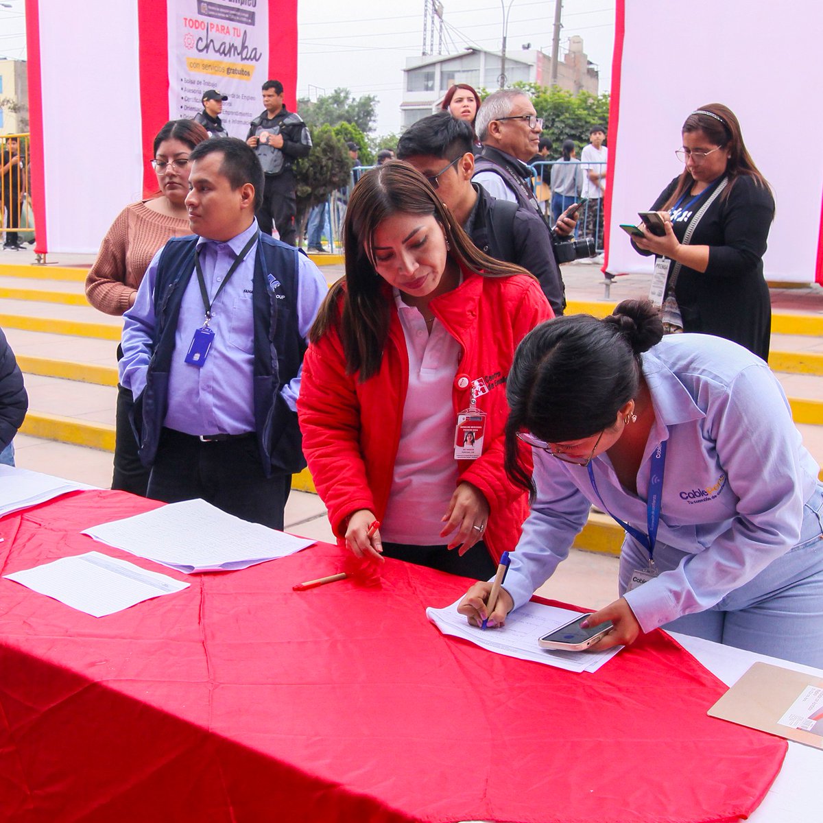 Municipalidad de Comas tweet media