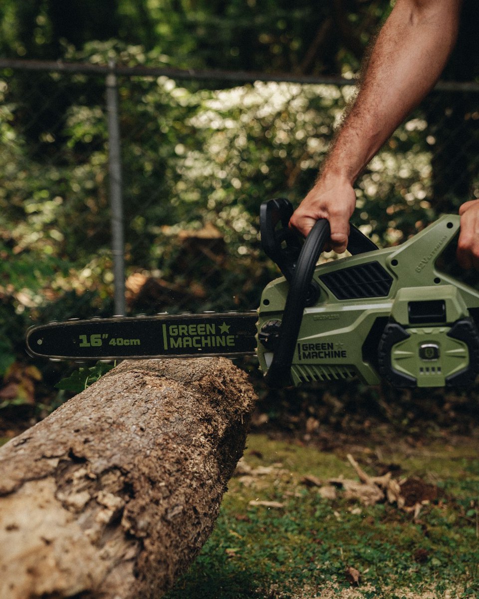 greenmachineus's tweet photo. Let your inner lumberjack loose with our dependable 62V Chainsaw this fall! 🪵 🪓

#GreenMachine #PowertheMachine | https://t.co/i0VJdDO0Eo https://t.co/4SjkSn6kj2