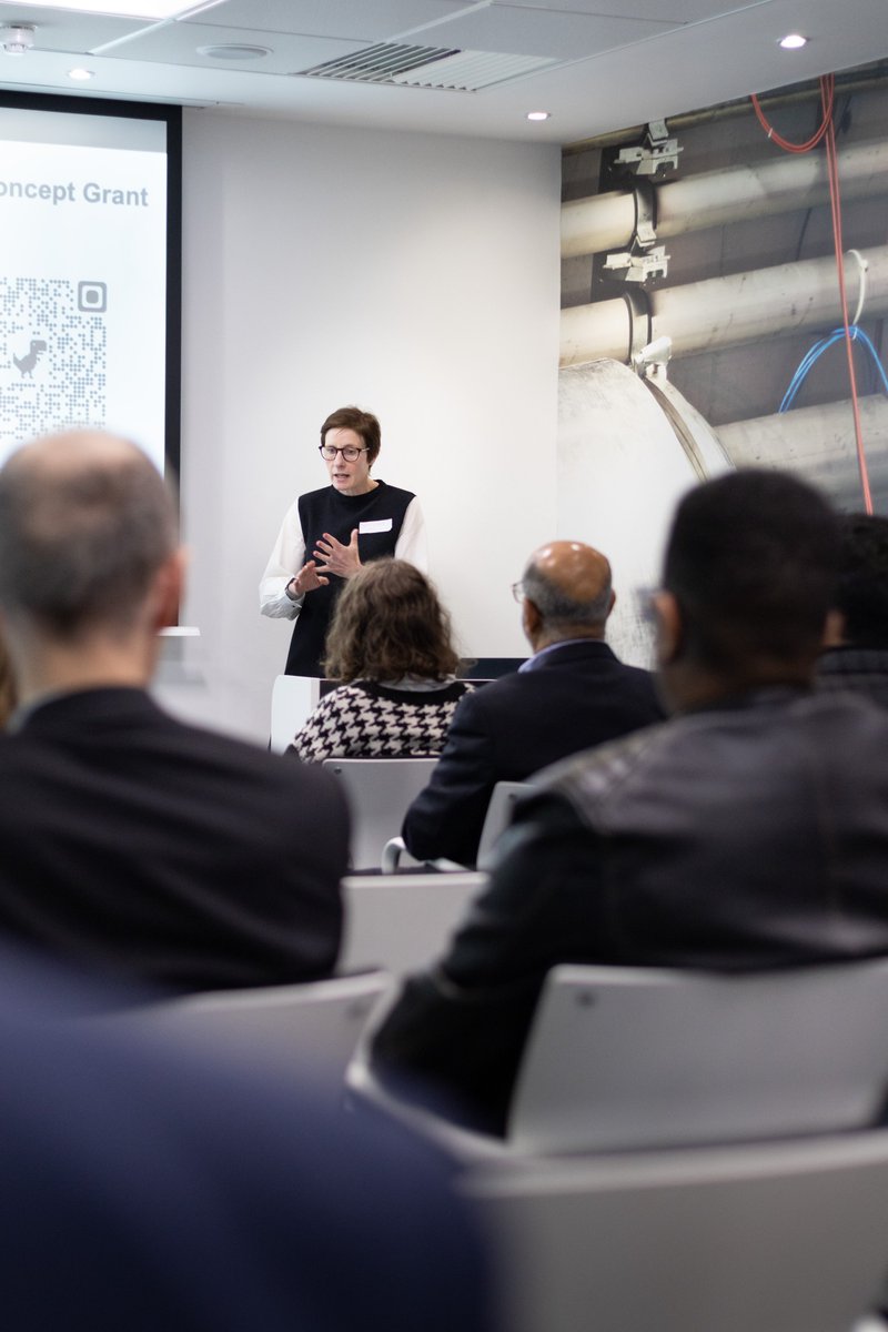 STFC_B2B's tweet photo. Many thanks to all who attended the latest #HealthTecNW Huddle hosted by @PhilipCarvil earlier this week at @SciTecDaresbury. Attendees enjoyed a morning of #networking , 45 second ‘lightning pitches’, and a presentation on the #CCPOC.
@STFC_Matters #ConnectingCapabilities https://t.co/VP61BzqzQl